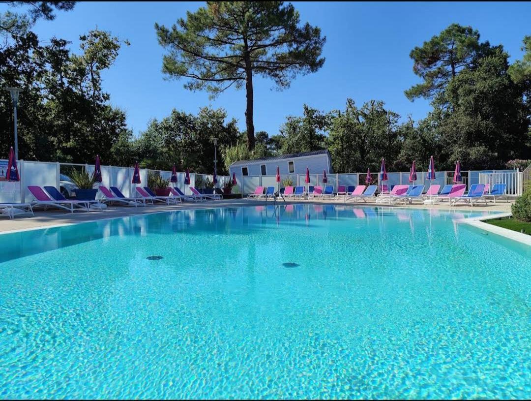 Dejean 178 Hotel Soulac-sur-Mer Exterior foto